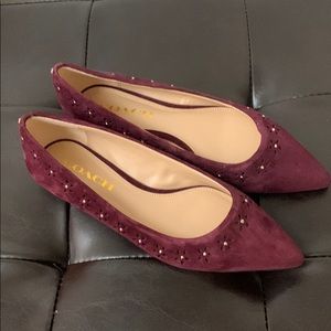 🆕Coach flats shoe size 6